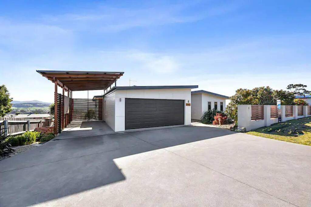 Windbourne House The Ultimate Base Villa St Helens Exteriör bild